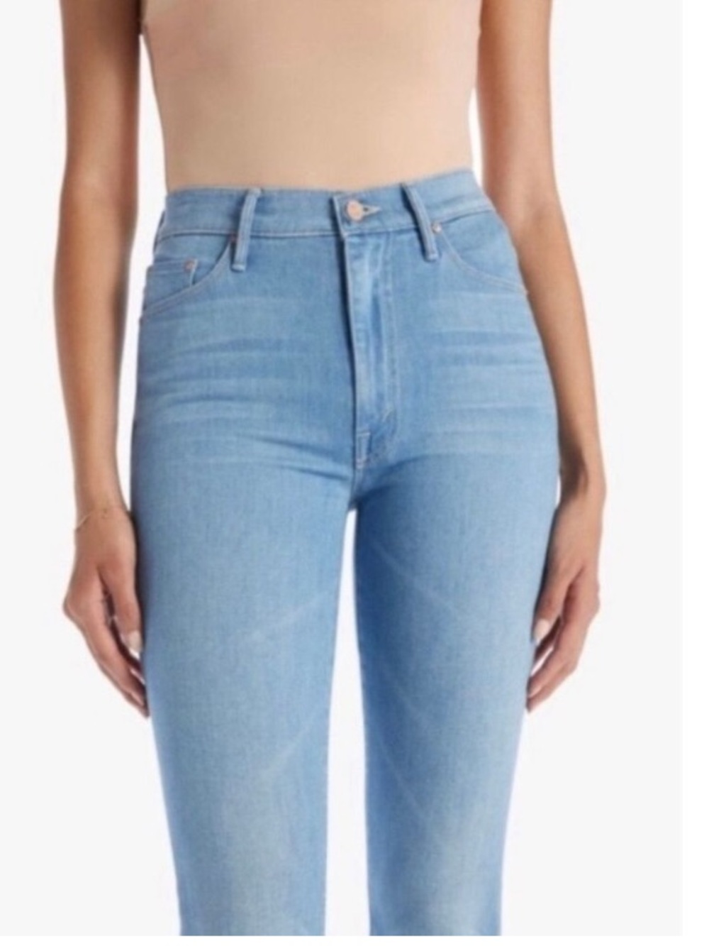 MOTHER High Waisted Weekender Skimp Jeans in Hold My Hand - Size 28 - Picture 3 of 12